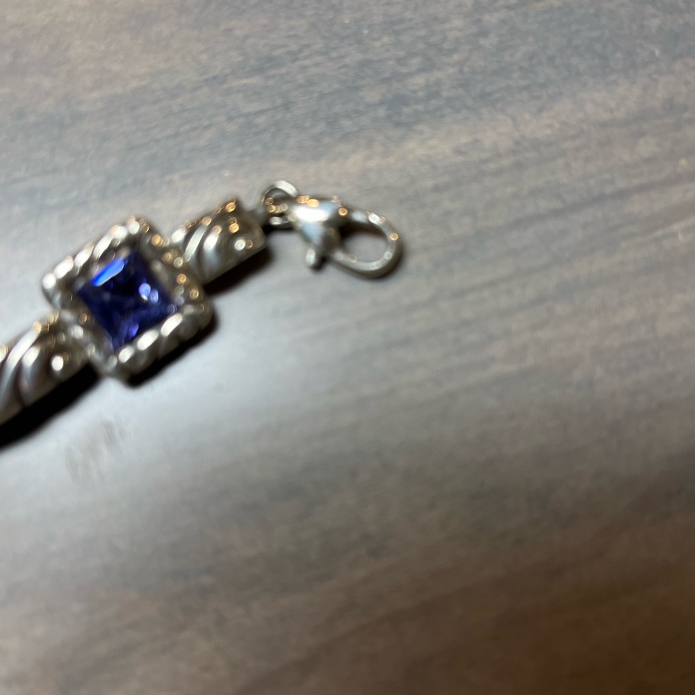 Elegant Brighton Silver and Purple Bracelet - Picture 5 of 6